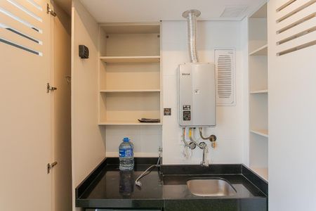 Apartamento para alugar com 71m², 2 quartos e 1 vagaÁrea de Serviço
