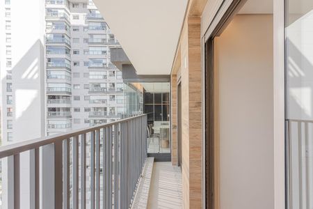 Apartamento para alugar com 71m², 2 quartos e 1 vagaVaranda