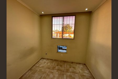 Quarto 1 de apartamento para alugar com 2 quartos, 55m² em Pavuna, Nilópolis