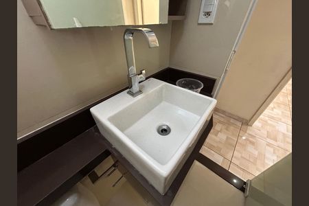 Apartamento para alugar com 55m², 2 quartos e 1 vagaBanheiro