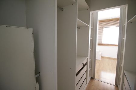 Apartamento à venda com 65m², 2 quartos e 1 vagaCloset da suíte 1