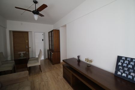 Apartamento à venda com 65m², 2 quartos e 1 vagaSala