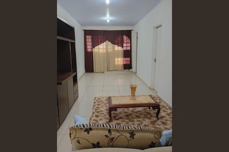 Sala de casa para alugar com 3 quartos, 163m² em Conjunto B, Brasília