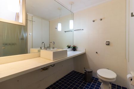 Apartamento à venda com 120m², 3 quartos e 2 vagas Apartamento à venda com 120m², 3 quartos e 2 vagasSuíte