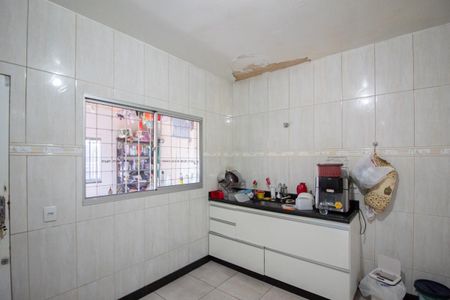 Casa à venda com 2331m², 2 quartos e 4 vagas Casa à venda com 2331m², 2 quartos e 4 vagasCozinha
