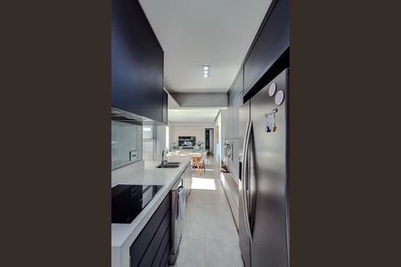 Apartamento à venda com 96m², 3 quartos e 2 vagas Apartamento à venda com 96m², 3 quartos e 2 vagasCozinha