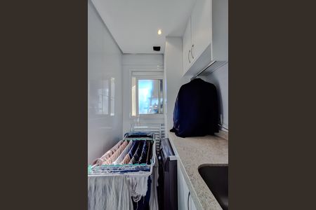 Apartamento à venda com 96m², 3 quartos e 2 vagas Apartamento à venda com 96m², 3 quartos e 2 vagasÁrea de Serviço
