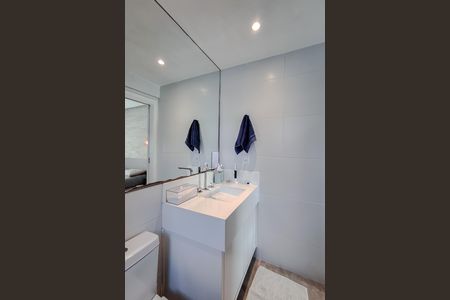 Apartamento à venda com 96m², 3 quartos e 2 vagas Apartamento à venda com 96m², 3 quartos e 2 vagasBanheiro da Suíte