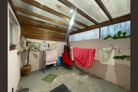 Casa de condomínio à venda com 88m², 2 quartos e sem vaga