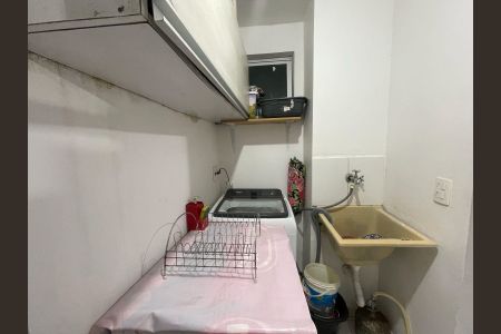 Casa de condomínio à venda com 88m², 2 quartos e sem vaga