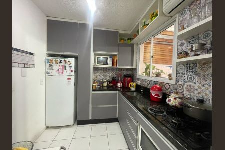 Casa de condomínio à venda com 88m², 2 quartos e sem vaga