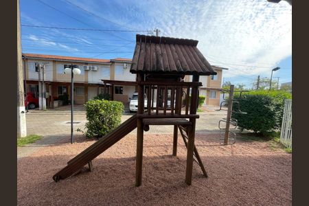 Casa de condomínio à venda com 88m², 2 quartos e sem vaga
