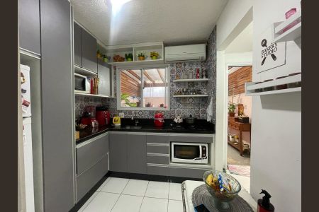 Casa de condomínio à venda com 88m², 2 quartos e sem vaga