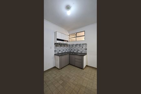 Cozinha de apartamento à venda com 3 quartos, 100m² em Centro, Campinas