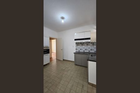 Cozinha de apartamento à venda com 3 quartos, 100m² em Centro, Campinas