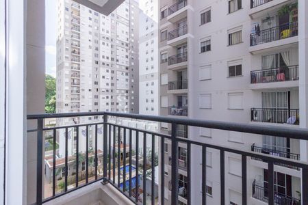Apartamento para alugar com 40m², 2 quartos e sem vaga Apartamento para alugar com 40m², 2 quartos e sem vagaVaranda