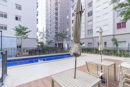 Apartamento para alugar com 40m², 2 quartos e sem vaga Apartamento para alugar com 40m², 2 quartos e sem vagaÁrea comum - Piscina