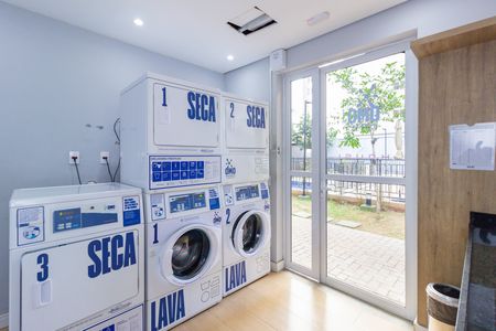 Apartamento para alugar com 40m², 2 quartos e sem vaga Apartamento para alugar com 40m², 2 quartos e sem vagaLavanderia