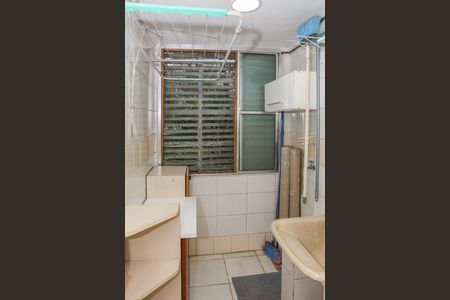Apartamento à venda com 62m², 2 quartos e 1 vaga Apartamento à venda com 62m², 2 quartos e 1 vagaCozinha e Área de Serviço
