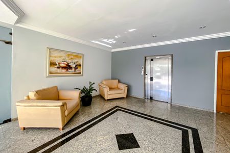 Apartamento para alugar com 82m², 3 quartos e 2 vagas Apartamento para alugar com 82m², 3 quartos e 2 vagasHall social