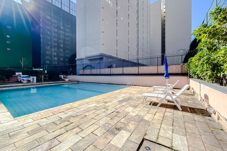 Apartamento para alugar com 82m², 3 quartos e 2 vagas Apartamento para alugar com 82m², 3 quartos e 2 vagasÁrea comum - Piscina