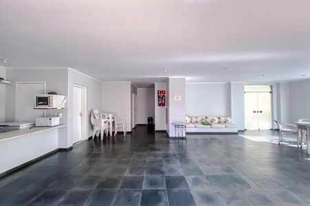 Apartamento para alugar com 82m², 3 quartos e 2 vagas Apartamento para alugar com 82m², 3 quartos e 2 vagasÁrea comum - Salão de festas