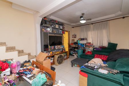 Sala de casa para alugar com 2 quartos, 165m² em Vila Caju, São Paulo
