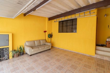 Casa à venda com 165m², 2 quartos e 2 vagas Casa à venda com 165m², 2 quartos e 2 vagasGaragem