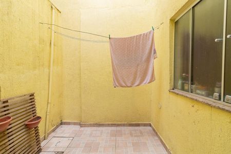 Casa à venda com 165m², 2 quartos e 2 vagas Casa à venda com 165m², 2 quartos e 2 vagasÁrea de Serviço