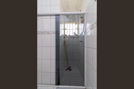 Casa à venda com 165m², 2 quartos e 2 vagas Casa à venda com 165m², 2 quartos e 2 vagasBanheiro