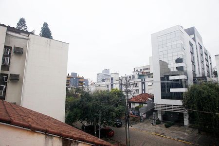 Quarto 1 Vista de apartamento para alugar com 2 quartos, 71m² em Auxiliadora, Porto Alegre