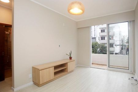 Sala de apartamento para alugar com 2 quartos, 71m² em Auxiliadora, Porto Alegre
