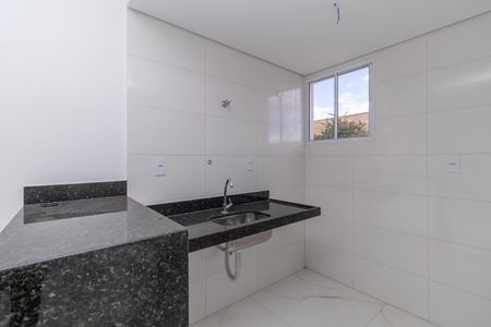 Apartamento à venda com 50m², 2 quartos e 2 vagas Apartamento à venda com 50m², 2 quartos e 2 vagasCozinha e Área de Serviço