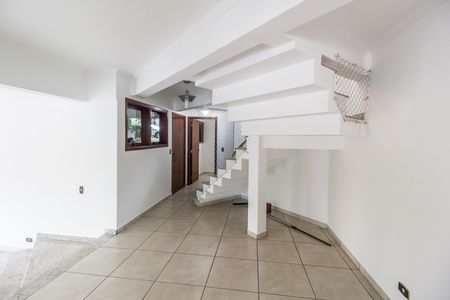 Casa de condomínio à venda com 327m², 4 quartos e 3 vagasSalão de Festas