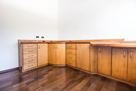 Casa de condomínio à venda com 327m², 4 quartos e 3 vagasEscritório