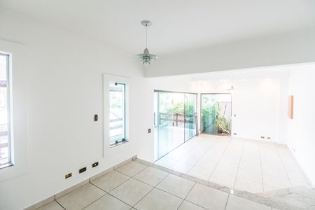 Casa de condomínio à venda com 327m², 4 quartos e 3 vagasSalão de Festas