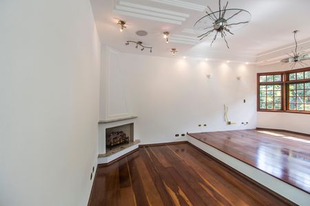 Sala  de casa de condomínio à venda com 4 quartos, 327m² em Residencial Tres (alphaville), Santana de Parnaíba