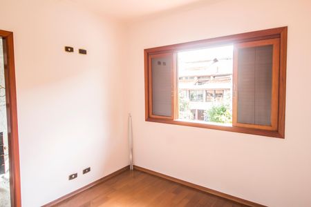 Casa de condomínio à venda com 327m², 4 quartos e 3 vagasSuíte 2