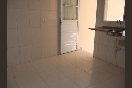 Cozinha de casa para alugar com 2 quartos, 33m² em Parque Independencia, São Paulo