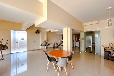 Apartamento à venda com 77m², 2 quartos e 3 vagasÁrea comum - Salão de festas