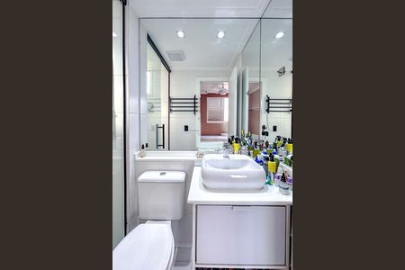 Apartamento à venda com 77m², 2 quartos e 3 vagasBanheiro da Suíte