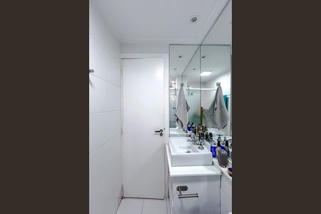 Apartamento à venda com 77m², 2 quartos e 3 vagasBanheiro