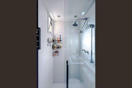 Apartamento à venda com 77m², 2 quartos e 3 vagasBanheiro da Suíte