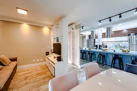 Apartamento à venda com 77m², 2 quartos e 3 vagasSala