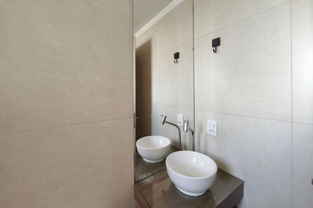Apartamento para alugar com 49m², 2 quartos e 1 vaga Apartamento para alugar com 49m², 2 quartos e 1 vagaBanheiro