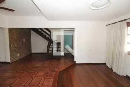Sala de casa para alugar com 4 quartos, 486m² em Partenon, Porto Alegre