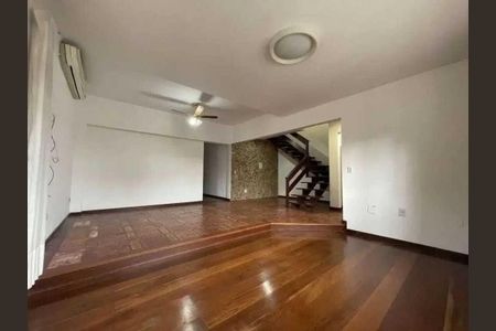 Sala de casa para alugar com 4 quartos, 486m² em Partenon, Porto Alegre