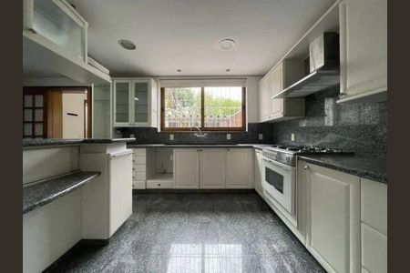 Casa à venda com 486m², 4 quartos e 7 vagasCozinha