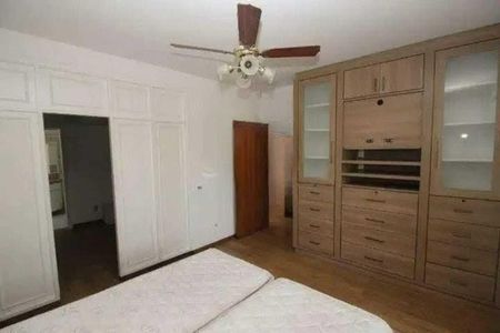 Casa à venda com 486m², 4 quartos e 7 vagasQuarto 2