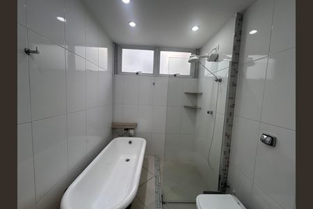 Apartamento para alugar com 67m², 2 quartos e 1 vagaBanheiro Social
